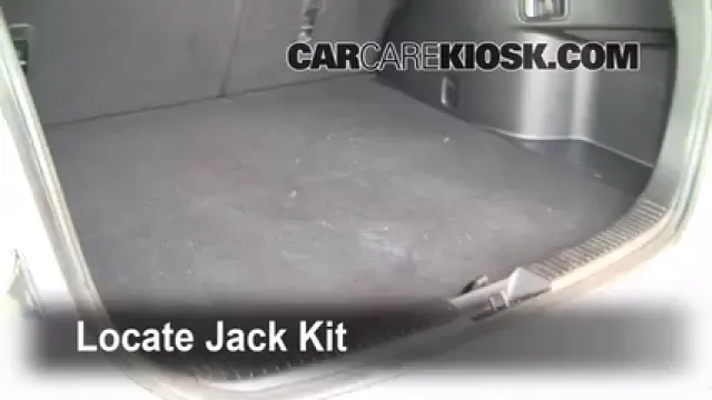 2008 Mazda CX-7 Sport 2.3L 4 Cyl. Turbo Pneus et roues Changer un pneu crevé